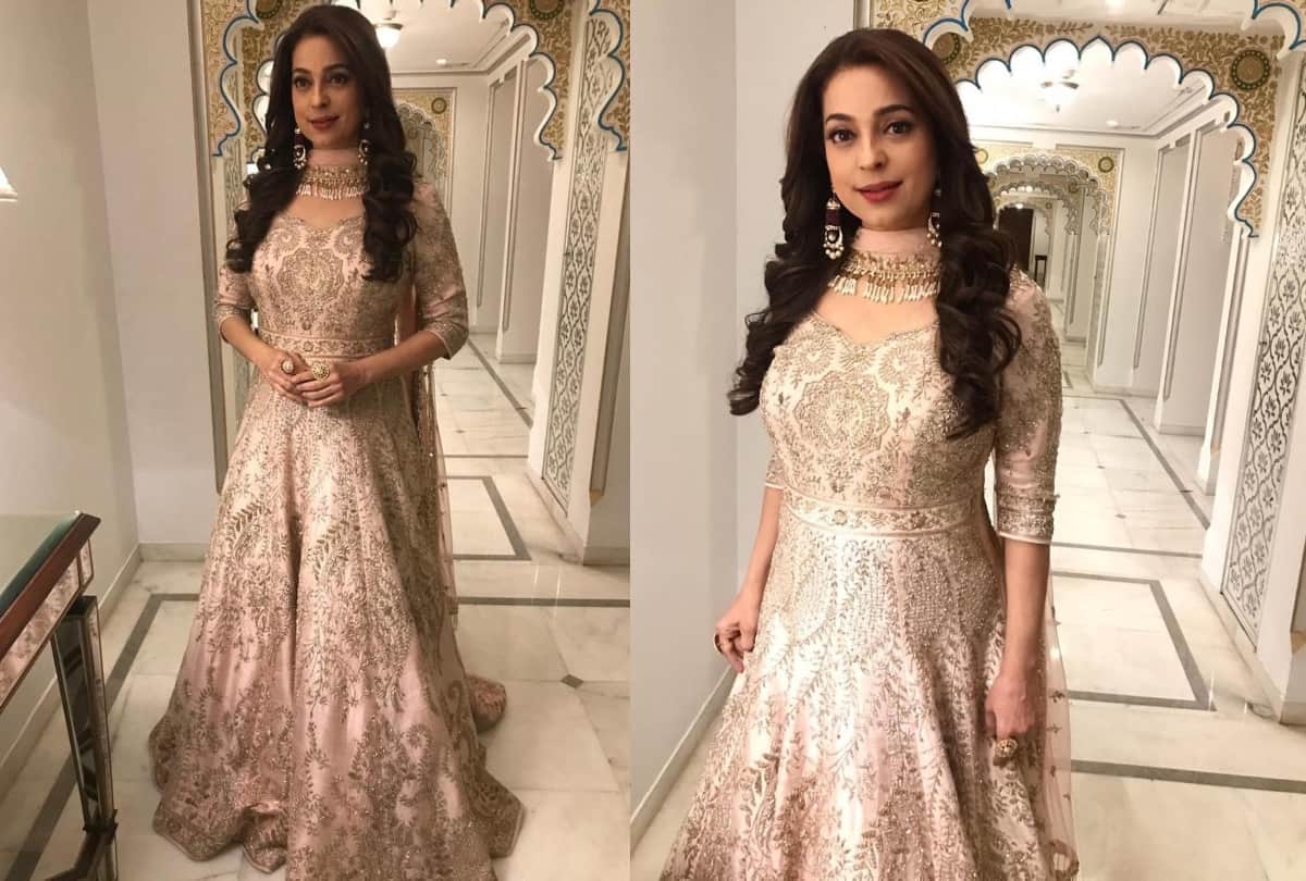 juhi chawla style look in traditional wear