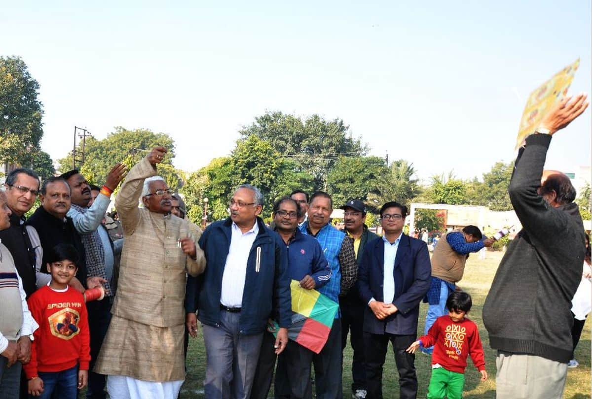 kites fly on makar sankranti 2020