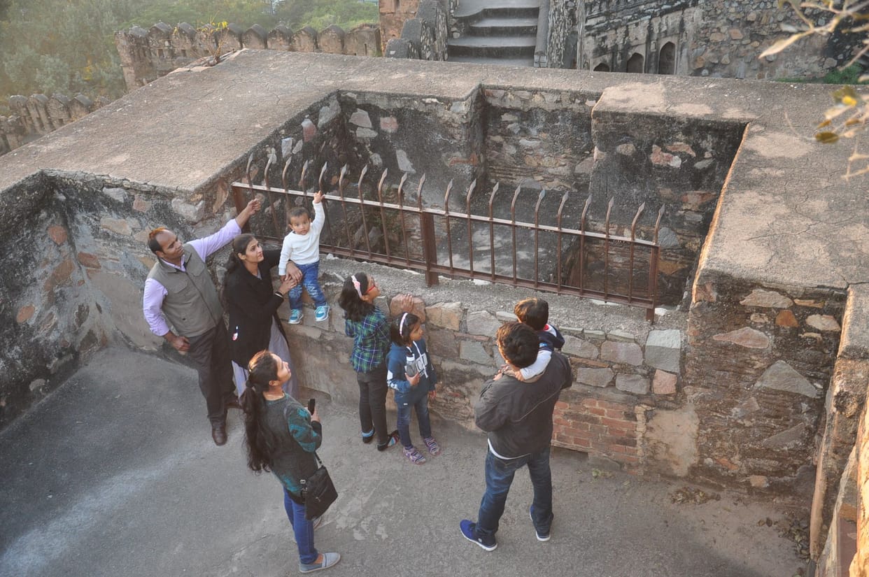 rani jhansi locked hang house