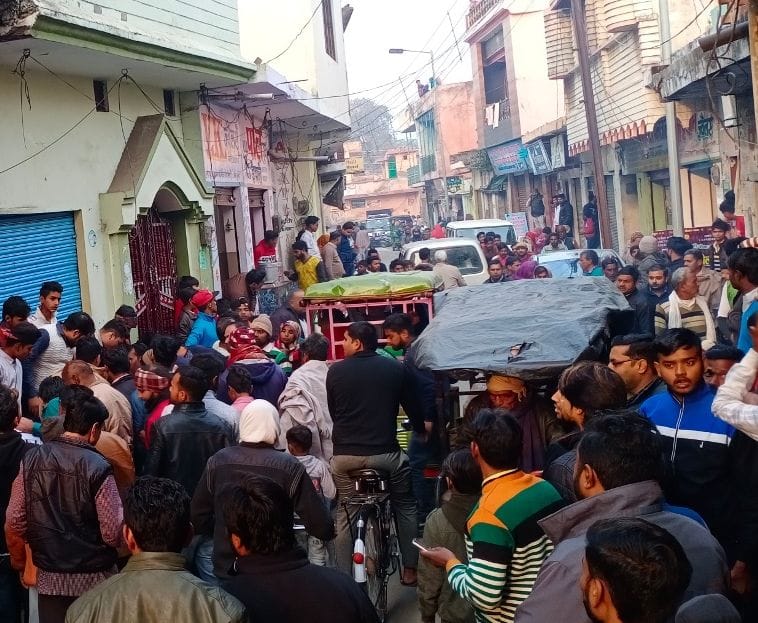 Panic among traders after loot