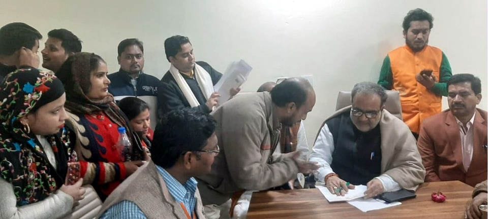 Hathras: Call to Lucknow to meet complaint from Minister in charge