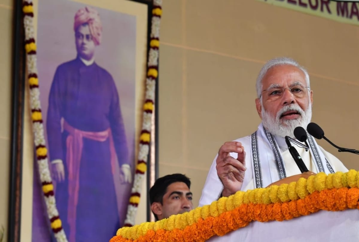 nine students of UT selected for discussion on exam with pm modi