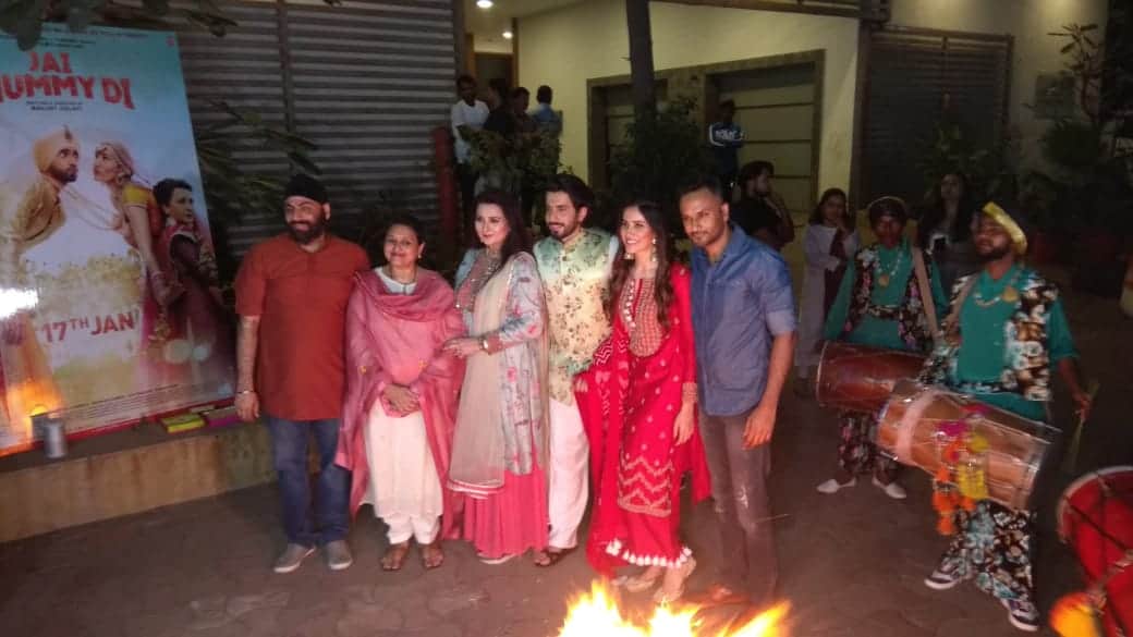 Lohri 2020 Sunny Singh Sonnalli Seygall Poonam Dhillon Supriya Pathak celebration