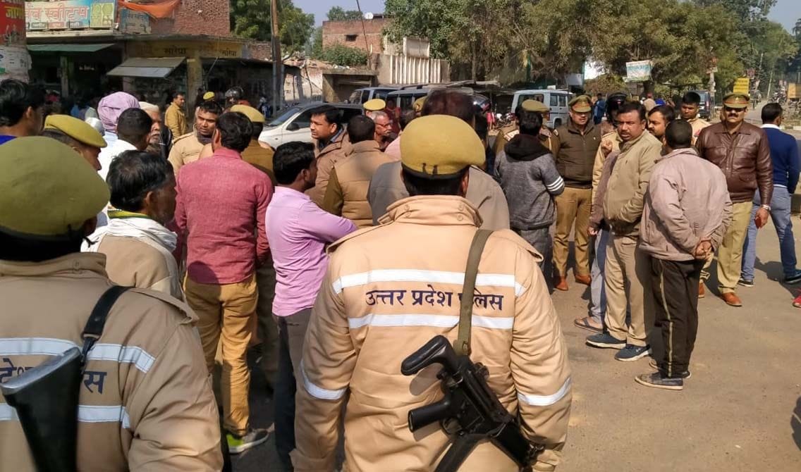 Policemen retreated after seeing firing