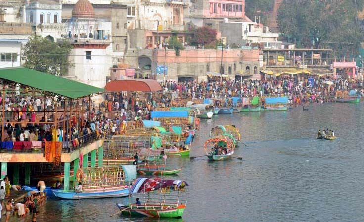 Machitrakoot: The festival of Sankranti started: Thousands of devotees took a dip on the first day