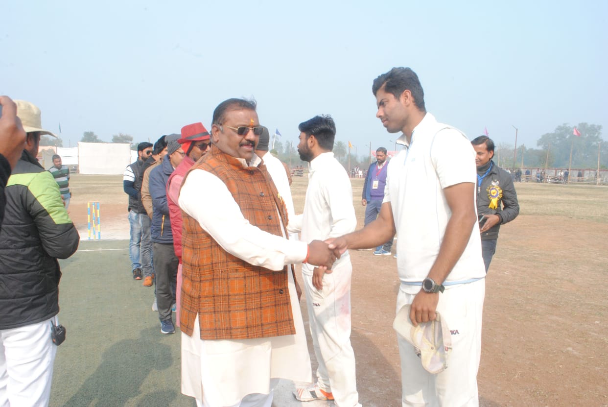 Chitrakoot: Banda finally lost in a tough match, Barua Sagar won