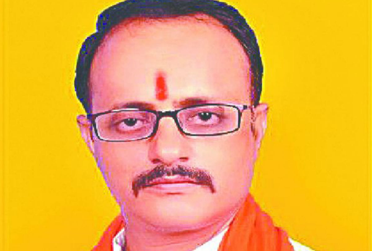 attack on hindu yuva vahani leader in firozabad