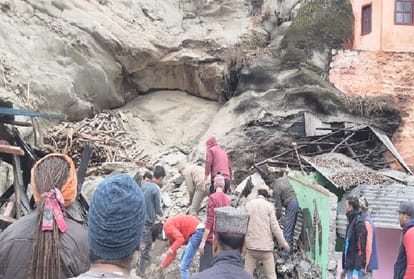landlside: two people dead and two women injured after buried under debris in chamba