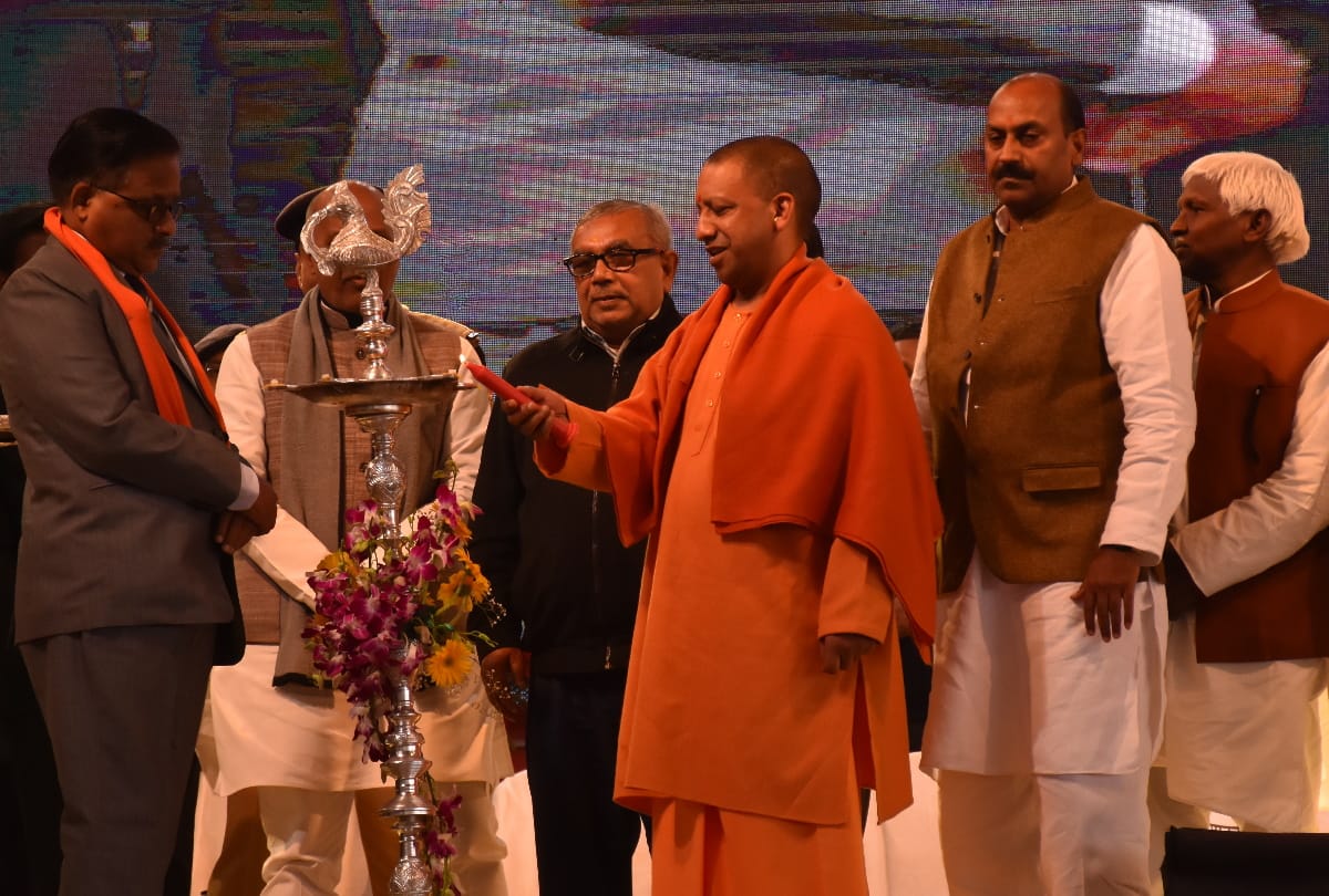 chief minister yogi adityanath speech gorakhpur mahotsav, advice next year trade fair also include