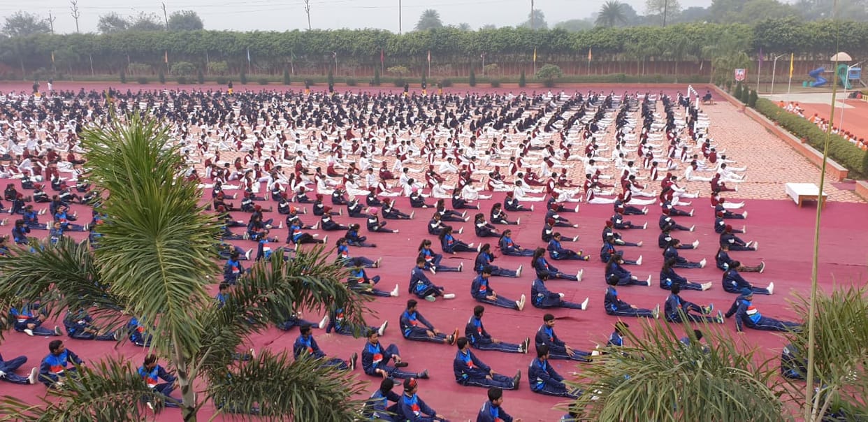 gorakhpur mahotsav student yoga