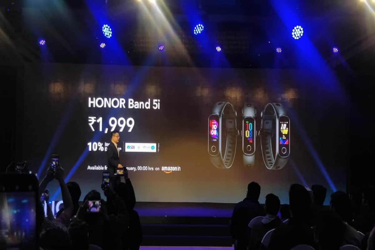 Best Smartband Under Rs 2000 To Buy In India with heart rate monitor