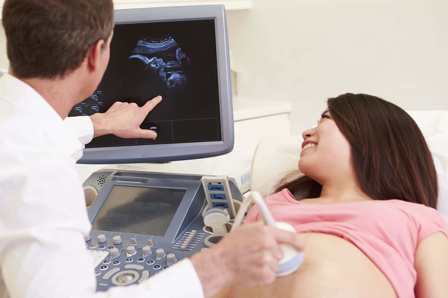 know what is in vitro fertilization and how does it works