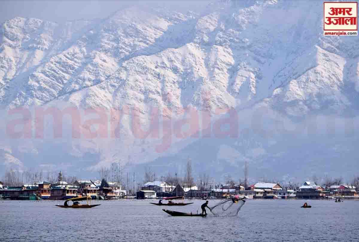 avalanche hit  Army personnel at different locations in jammu Kashmir