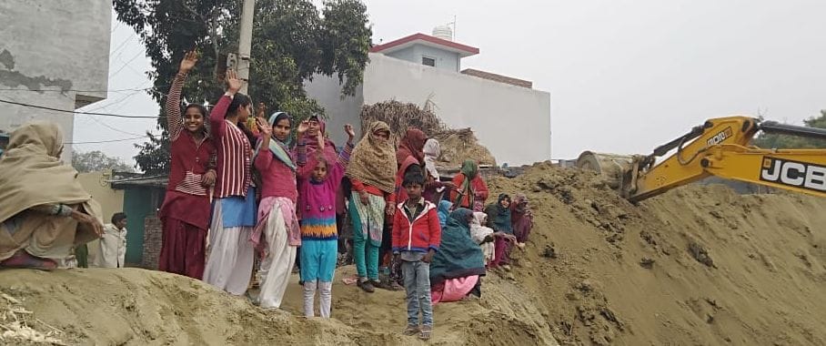 st caste family let villege in kharkhuda