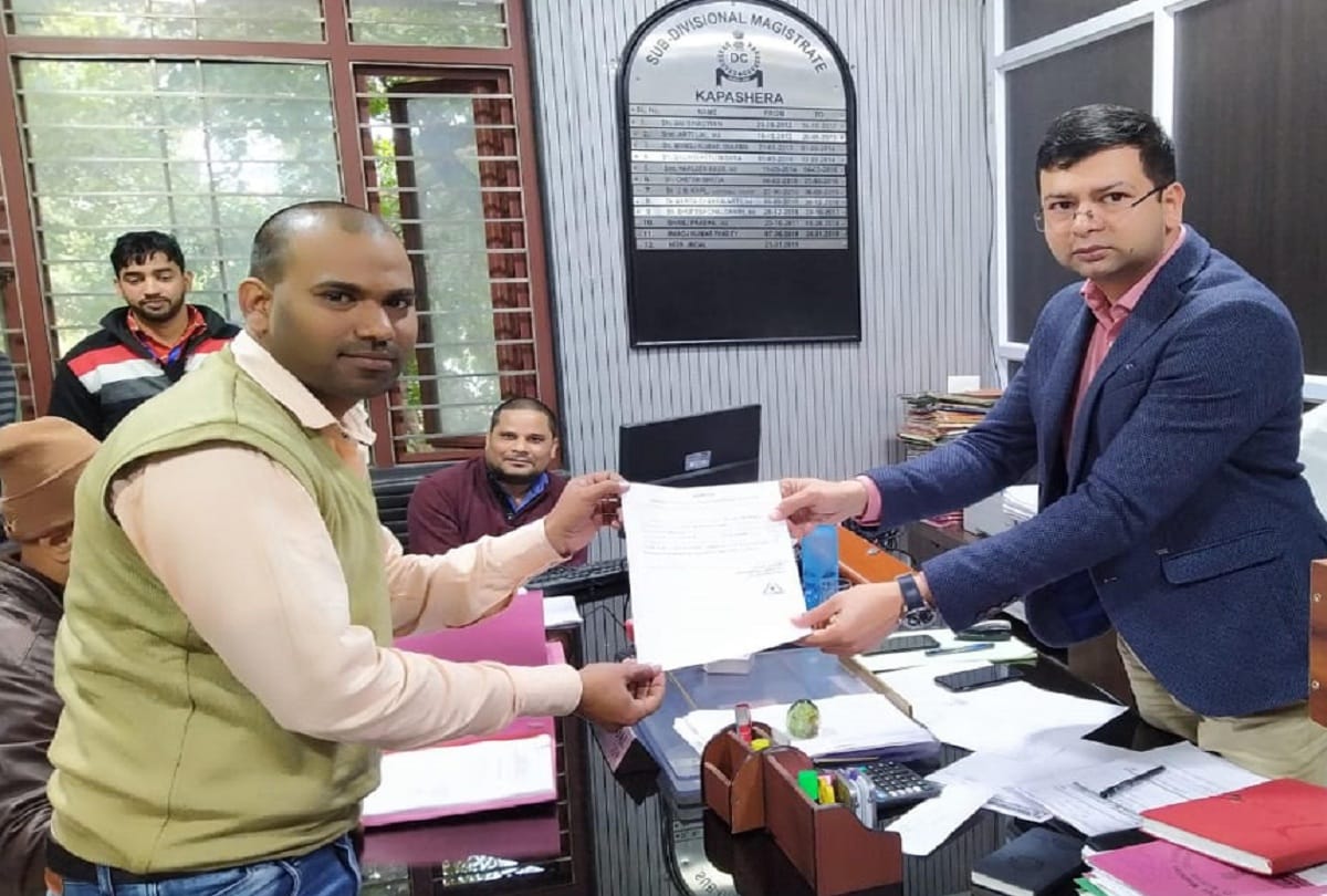Delhi Election 2020: Leaders reach to take election form in Centre