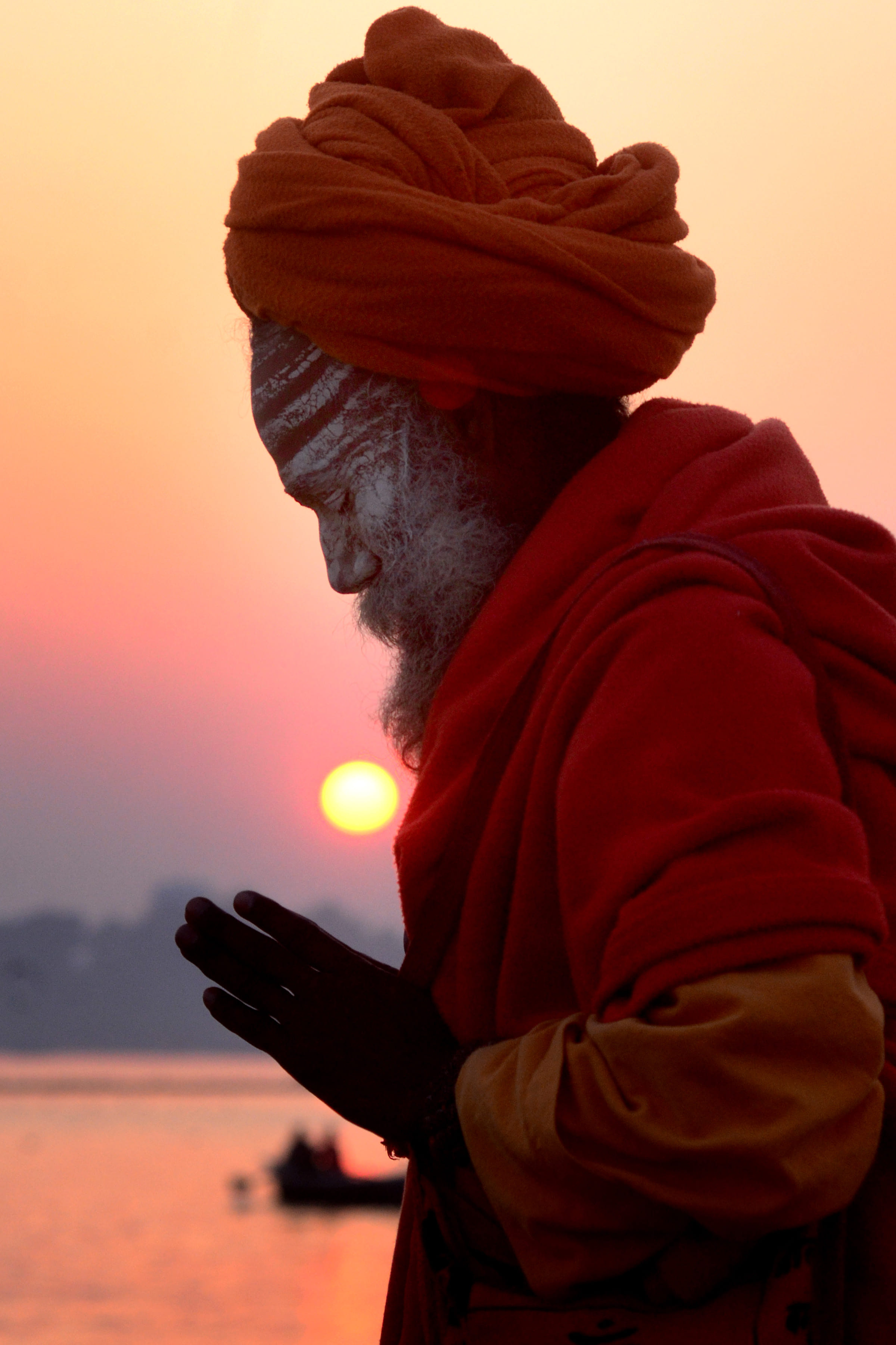 Makar Sankranti, there will be a dip of virtue in Shobhan Yoga, know when there is a virtuous period
