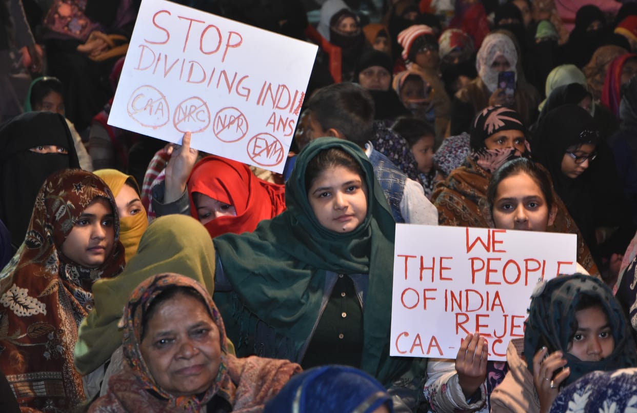 Prayagraj women protests in Mansoor Ali park against CAA and NRC just like Shaheen bagh protest