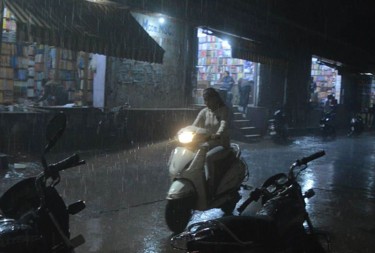 alert on weather heavy rain in agra division