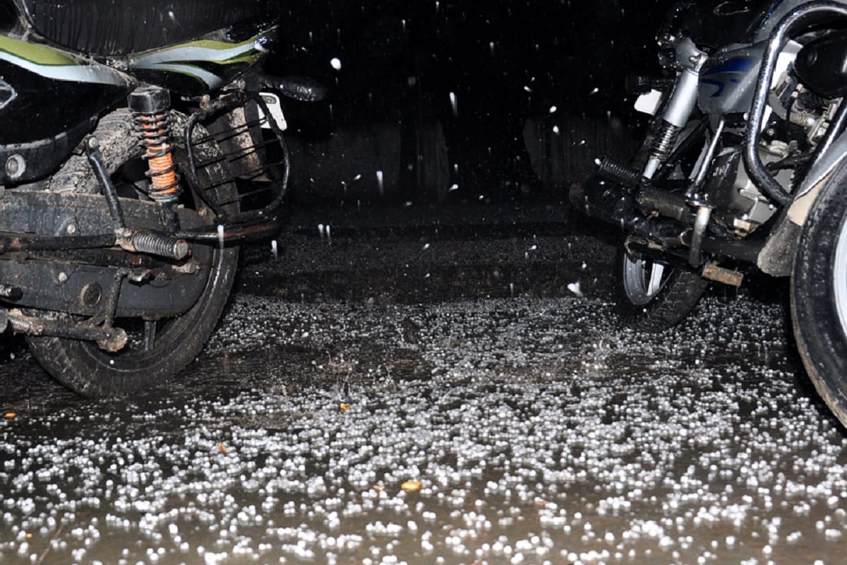 Fast rain with hailstones in Saharanpur city of Uttar Pradesh