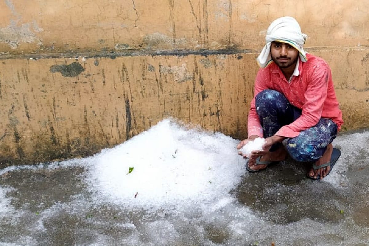 Fast rain with hailstones in Saharanpur city of Uttar Pradesh