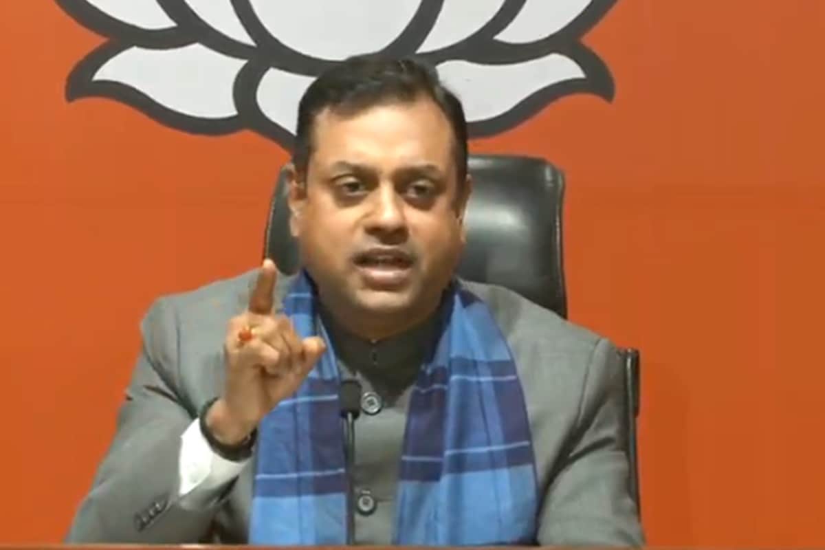 BJP surrounds Congress leader Sonia Gandhi citizenship after announced Padma Shri for Adnan Sami row