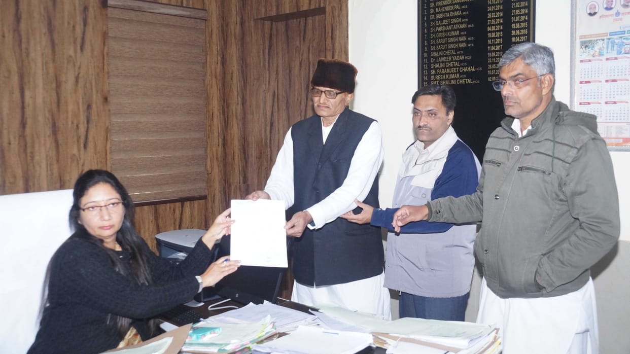 trade licence :  traders met to municipal  administration