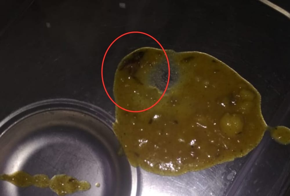 worm found in food of mess of lucknow university