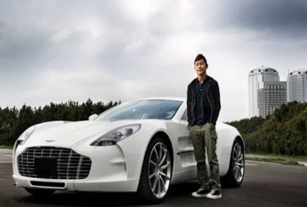 Japanese billionaire Yusaku Maezawa is looking for a life partner to fly with him to the moon