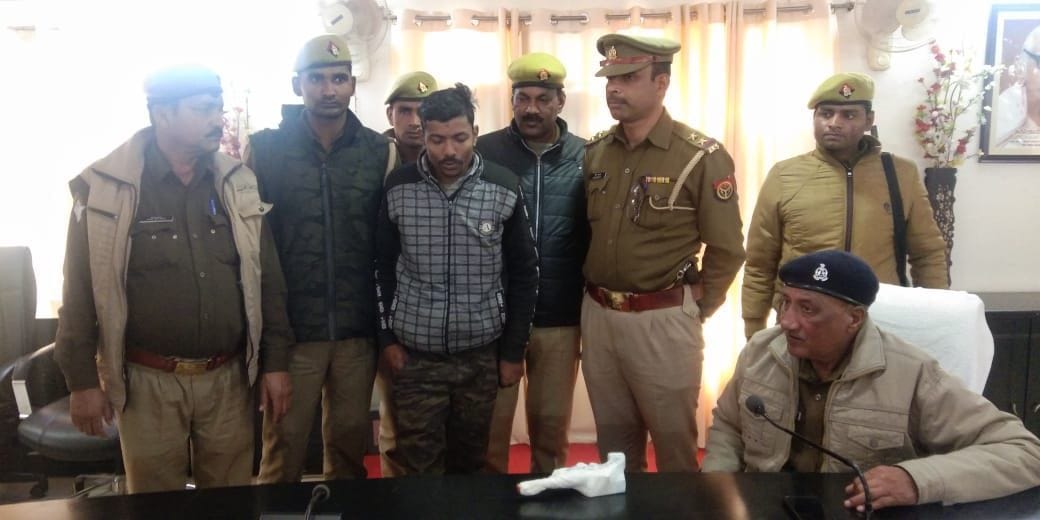 50 thousand prize crooks caught in police encounter