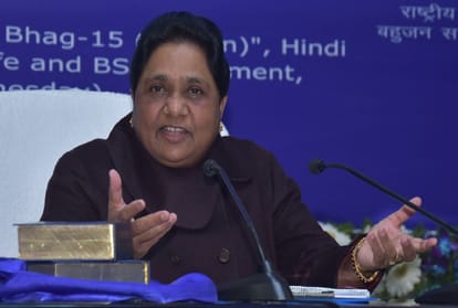 Applying CAA to other religions except Islam is not right: Mayawati