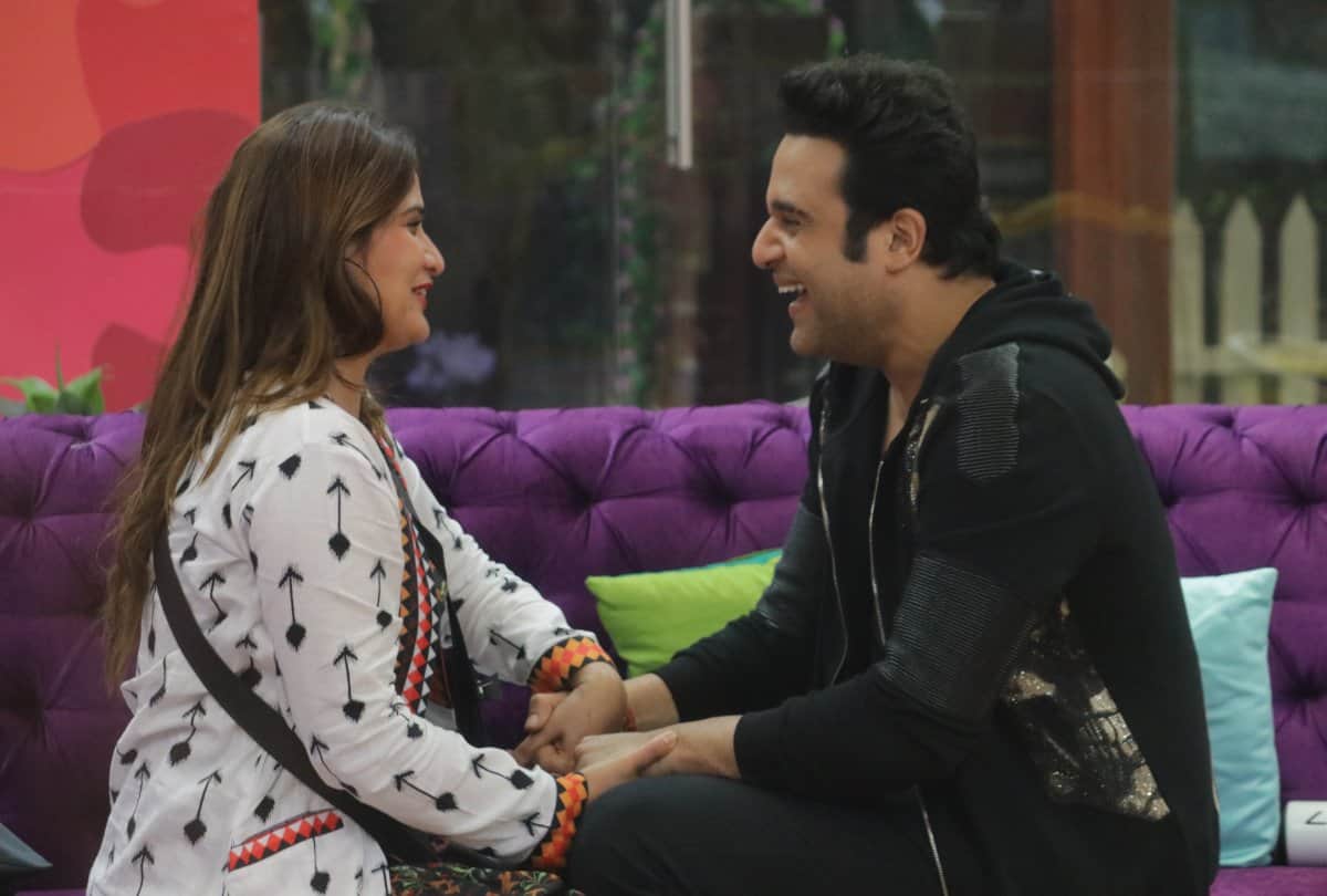 Krushna Abhishek buys a new luxurious car sister Arti Singh says you made my dream come true
