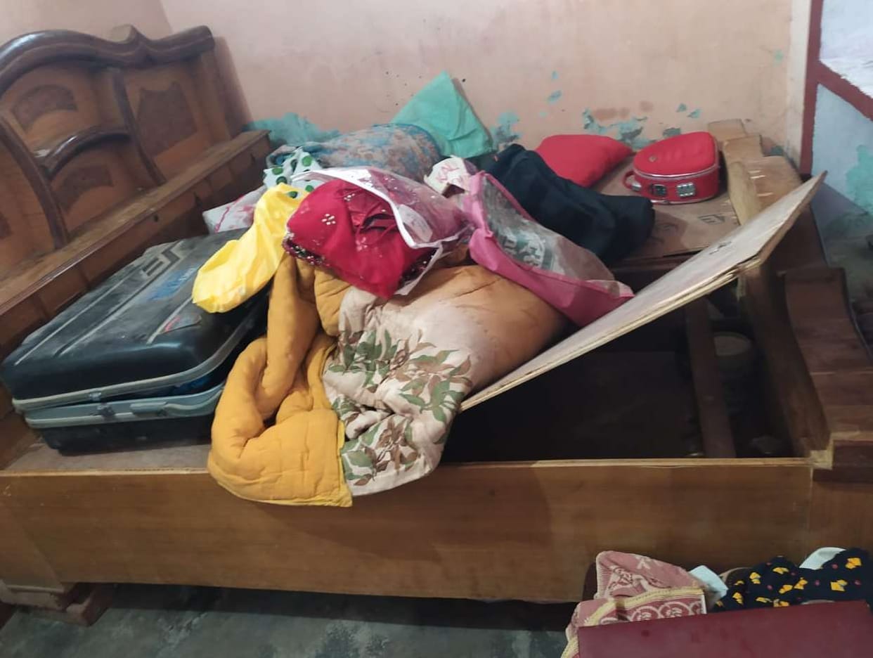 Locked out from the room latch, the thieves threw away millions of items including cash