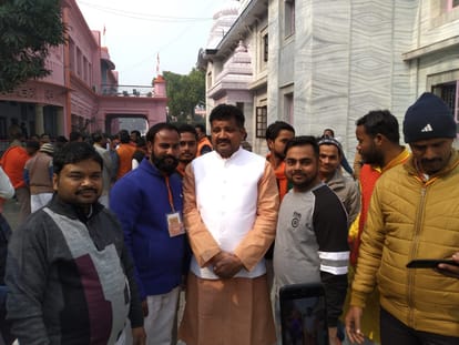BJP got advantage of fielding candidate of choice of MLAs in Gorakhpur