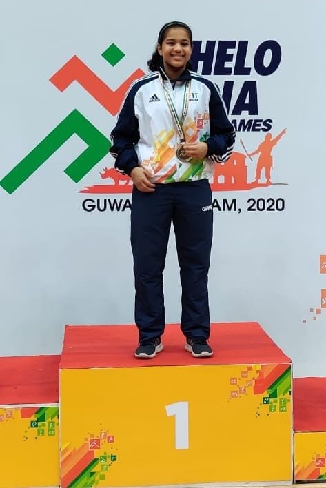 Shooter Jeena won the gold medal at the Khelo India Games -2020