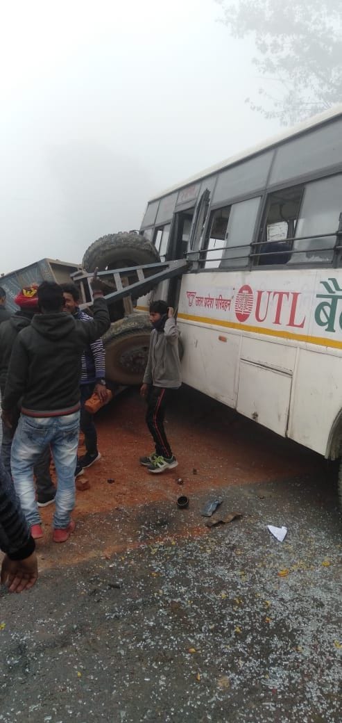 Road Accident in Khukhundu