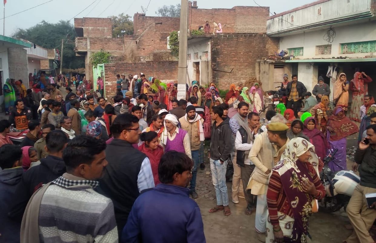 Married woman dies due to fire in suspicious condition