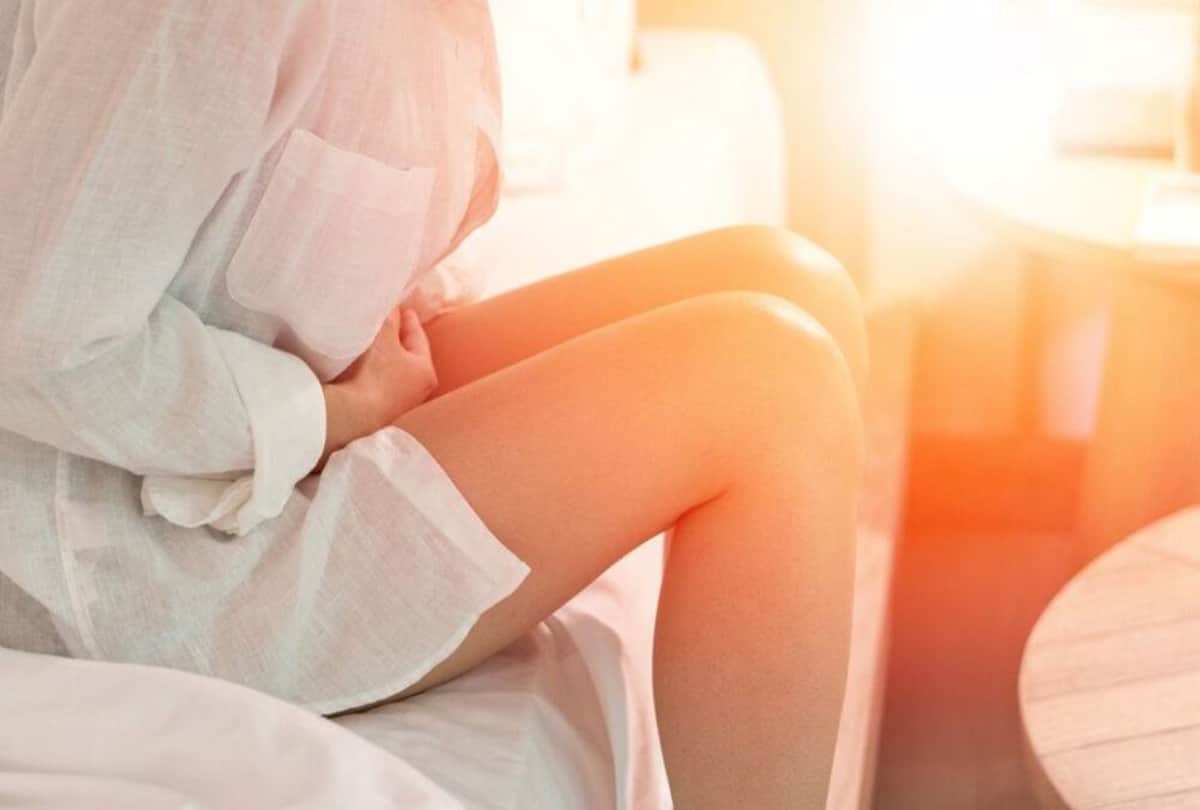 Menopause Causes Signs Symptoms Treatment And What Is Right Age Of Periods Stop In Hindi