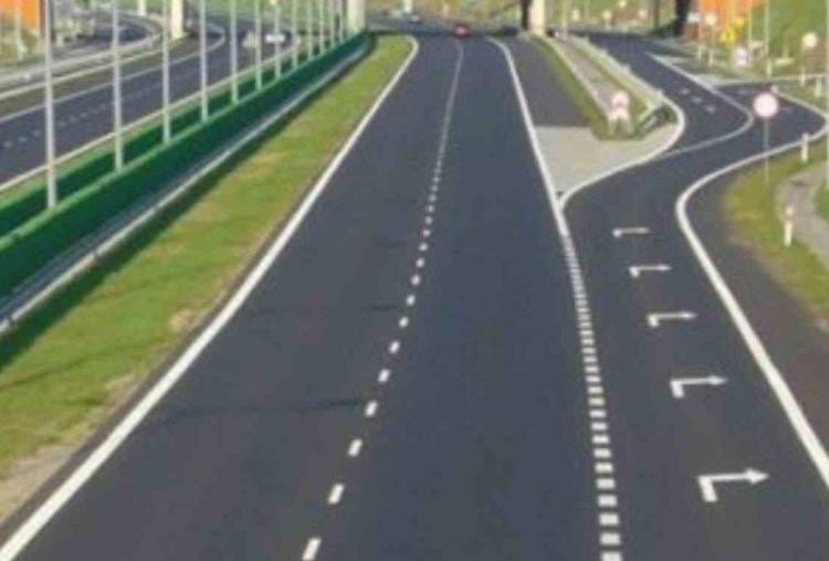 nagar nigam will build smart road from hazratganj to charbagh