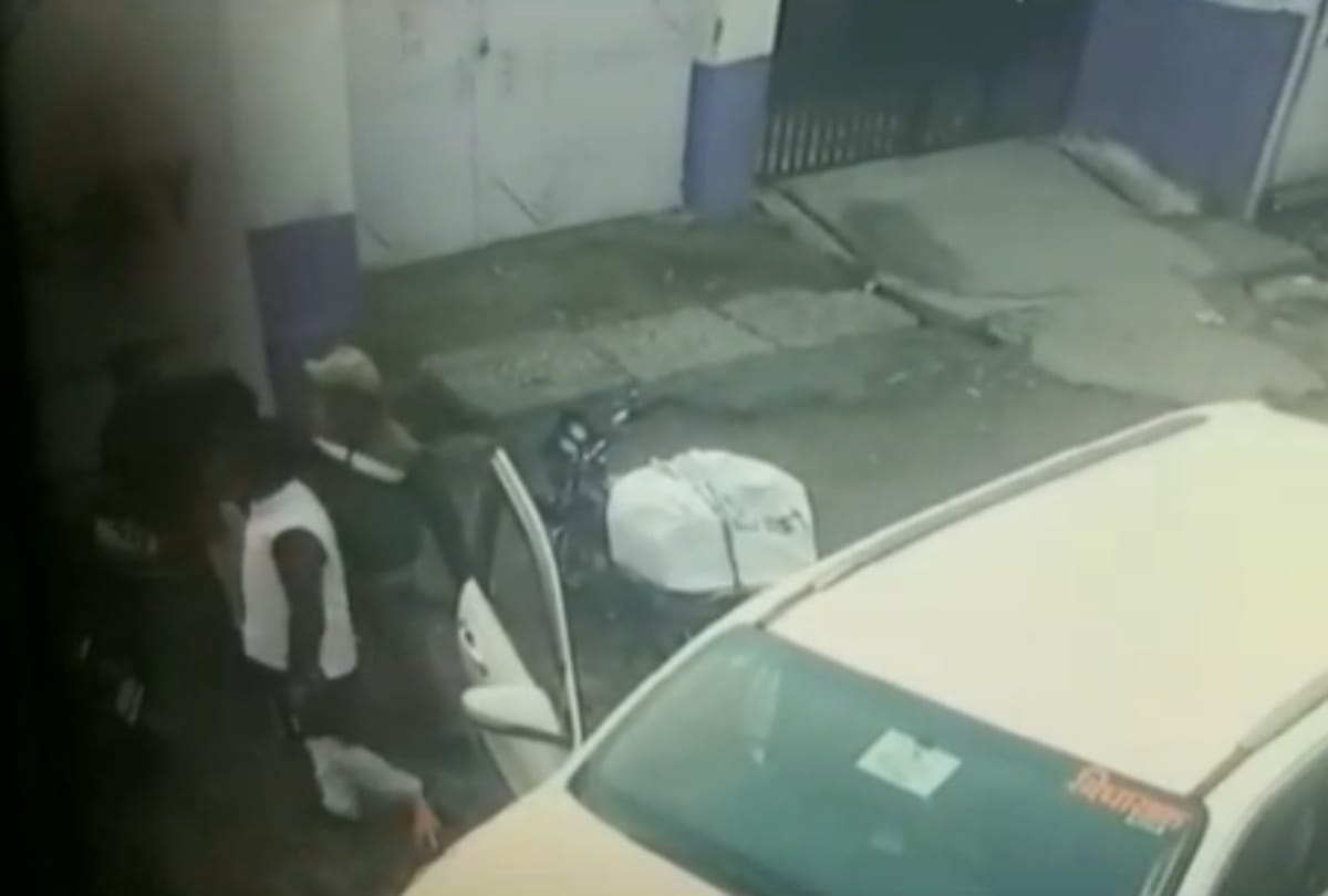 BJP MLA beaten retired officers driver in gorakhpur