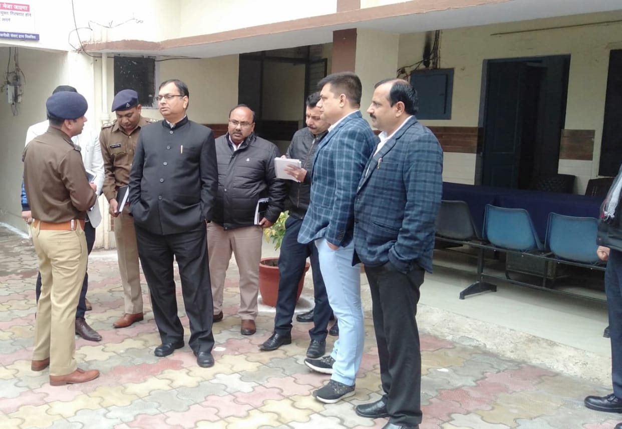 Principal Secretary knows the reality of the police station