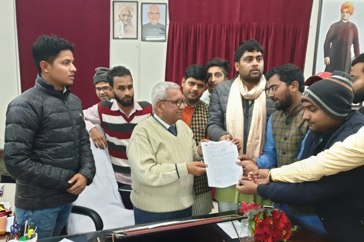 Students should be in Allahabad University: Vice Chancellor