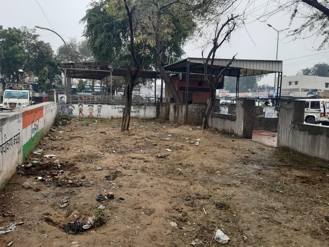 Beauty of Devi Lal Chowk Park victim of negligence
