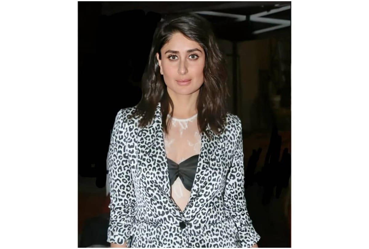 kareena kapoor wore transparent top leopard print blazer in an event