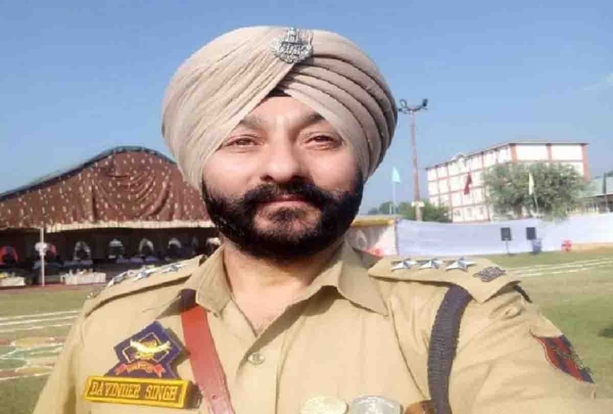 DSP Davinder Singh caught with terrorists said I was on an operation