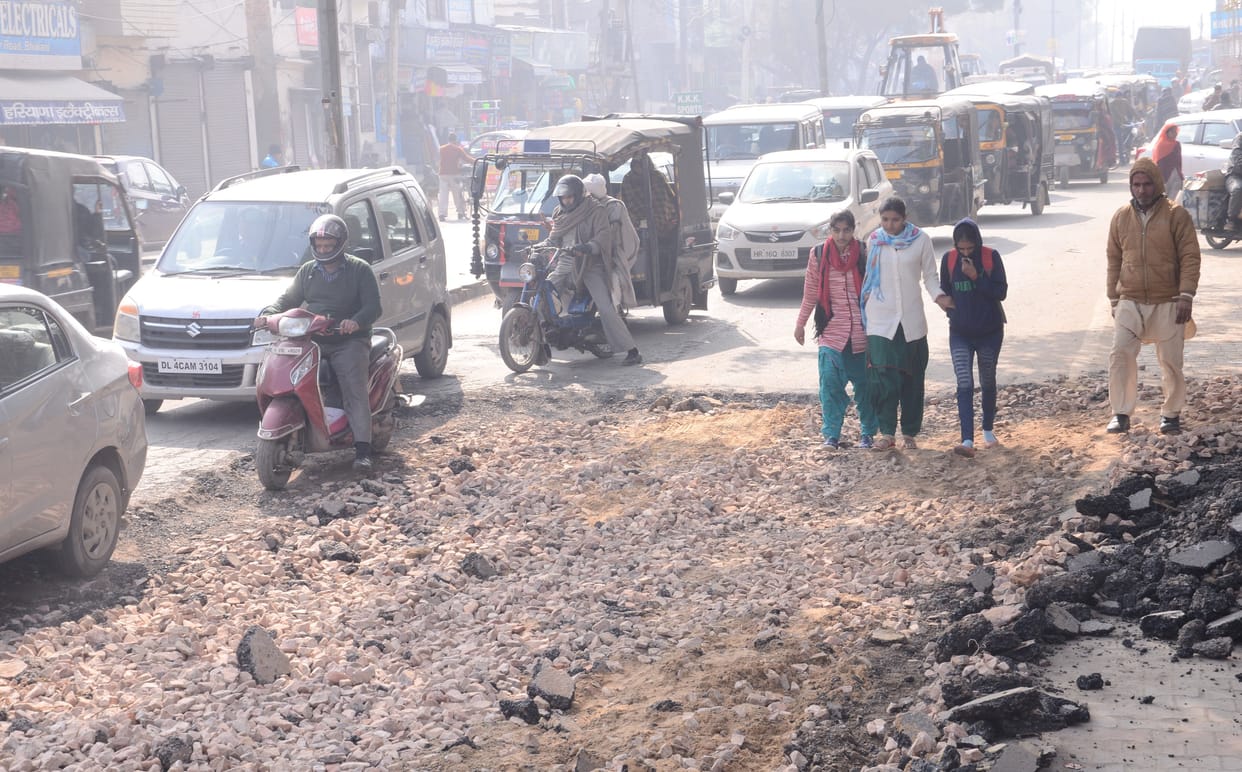 road, broken, jaam