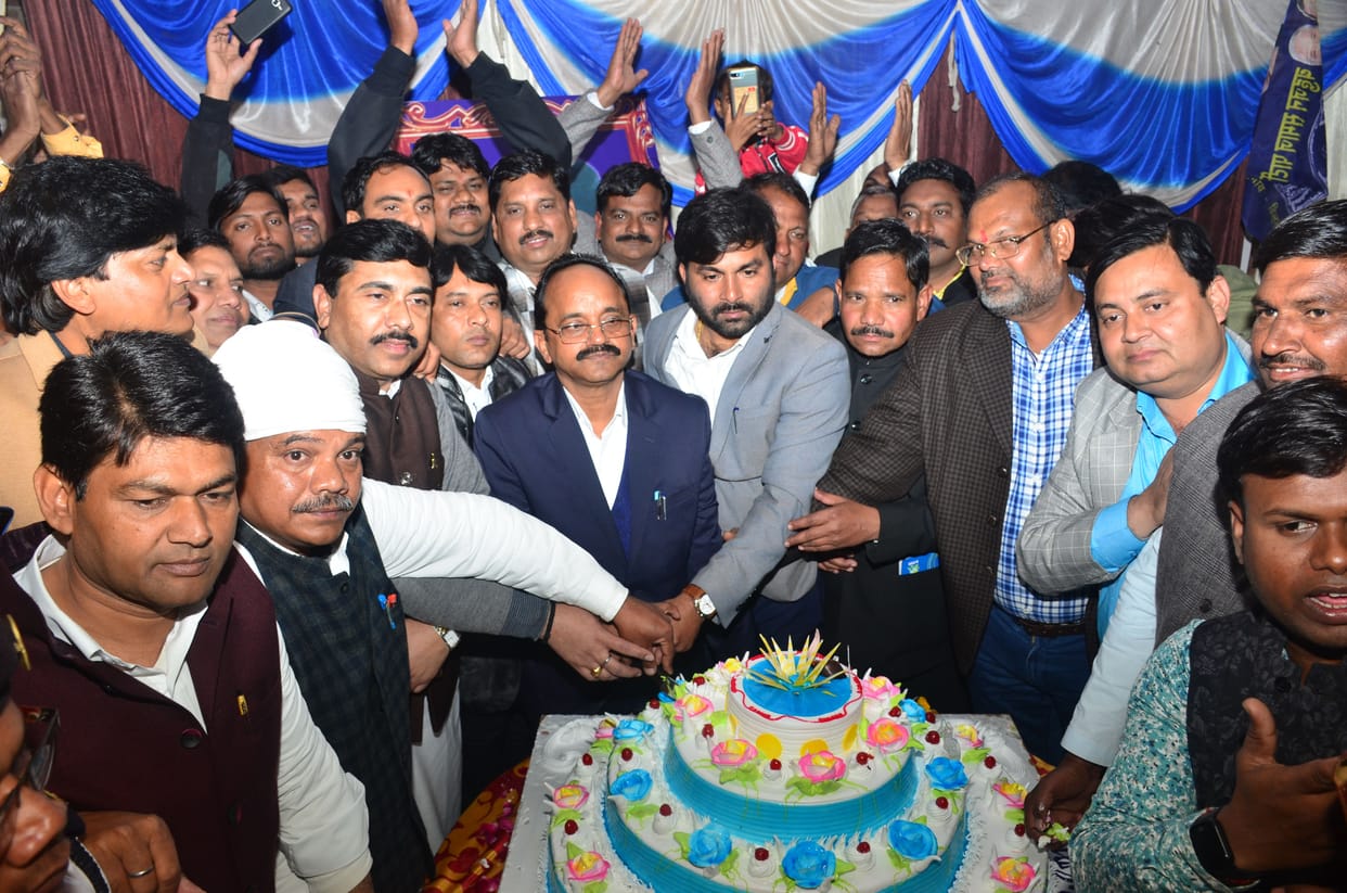 bsp workers promice to make gov in up occation of mayawati birthday