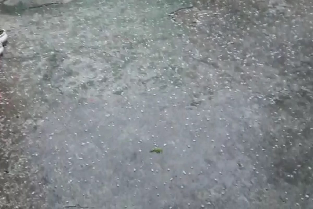 Rain with hailstones in Meerut city and cold increased at West UP