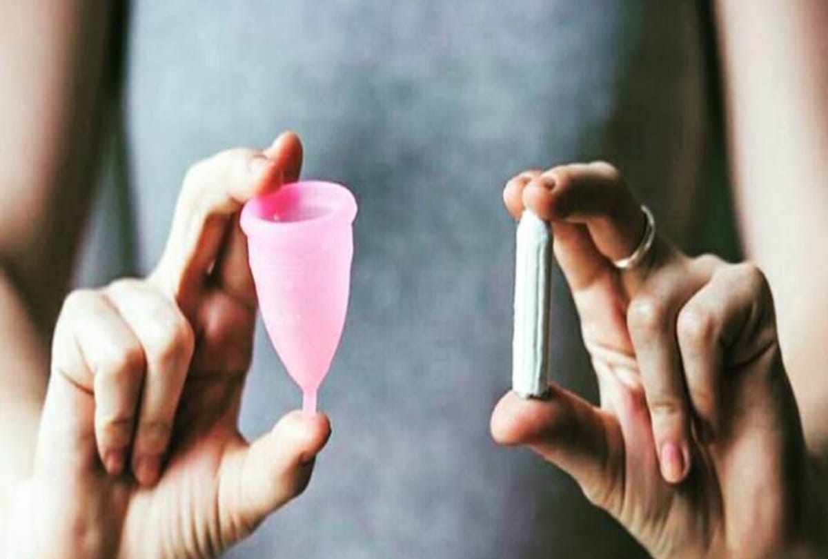 Important things girls must carry during trips