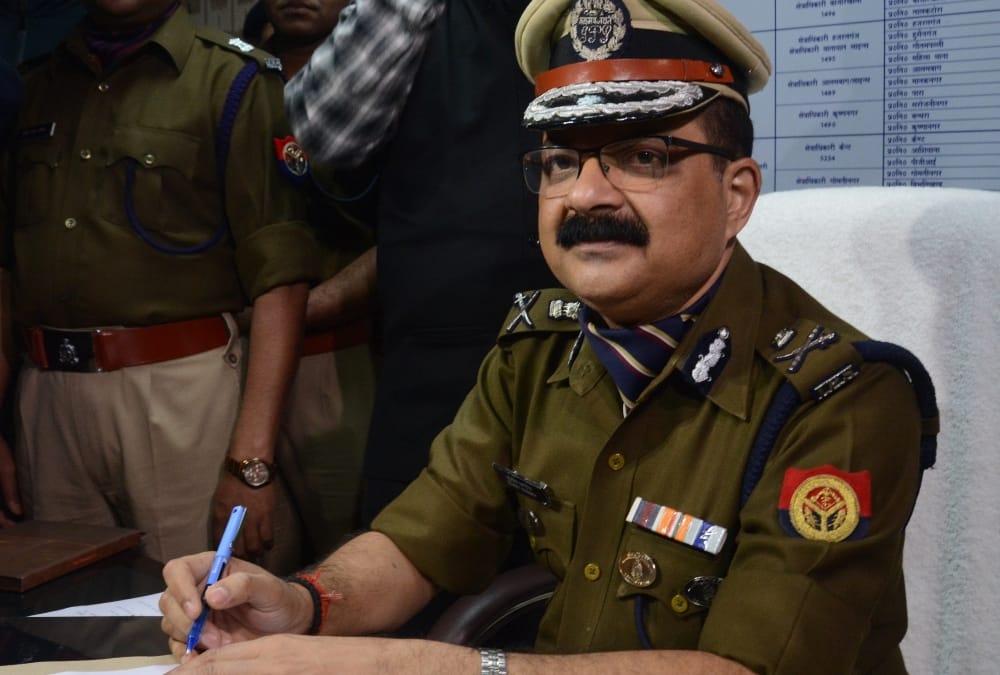 Couple marries at Lucknow women police station as family disapproved of wedding