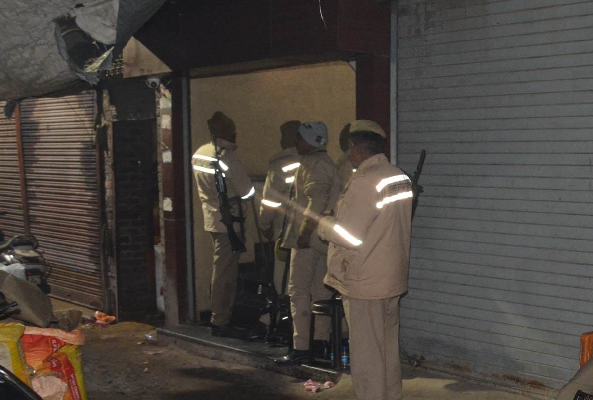 income tax raid on seven places of pan masala traders in lucknow